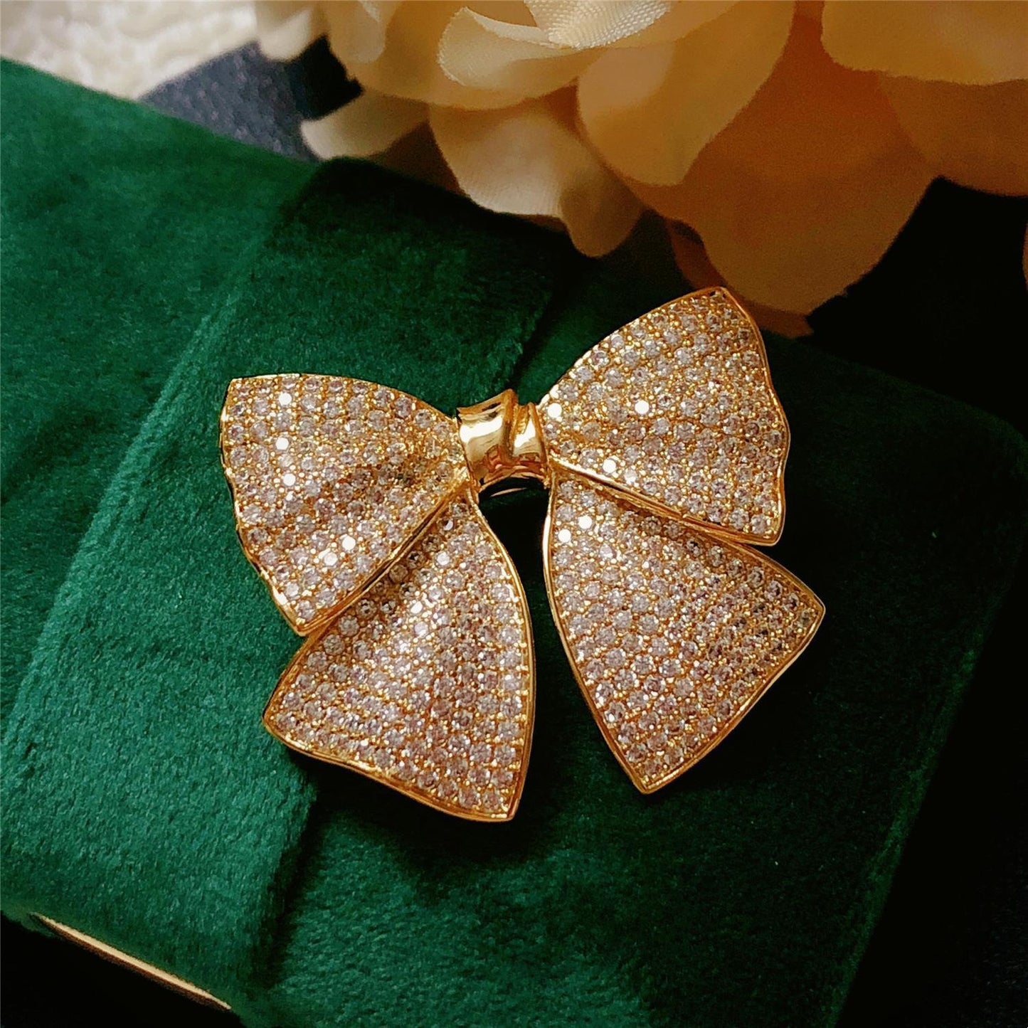 Elegant Bow Brooch