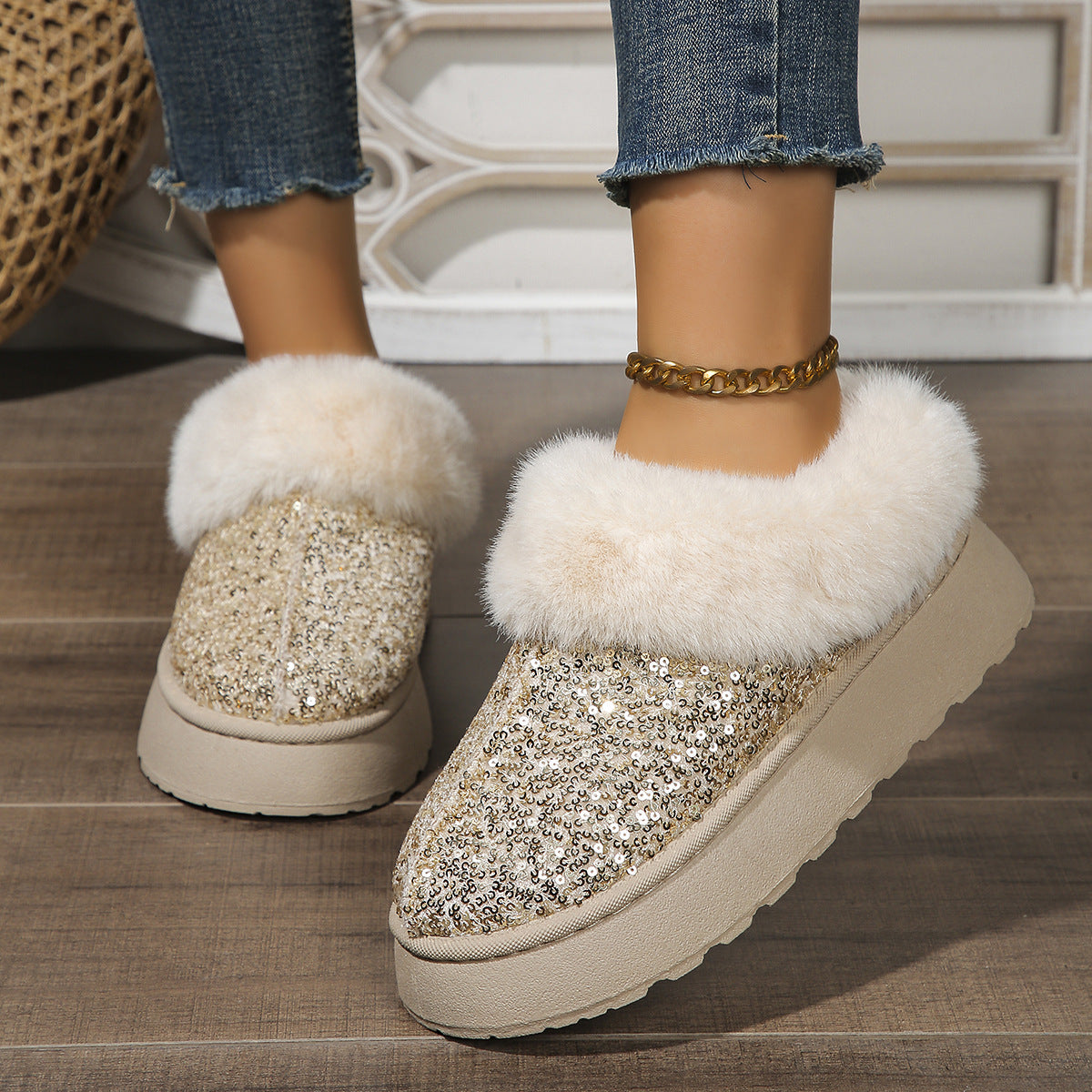 Fashion Sequined Thick-soled Plush Slippers