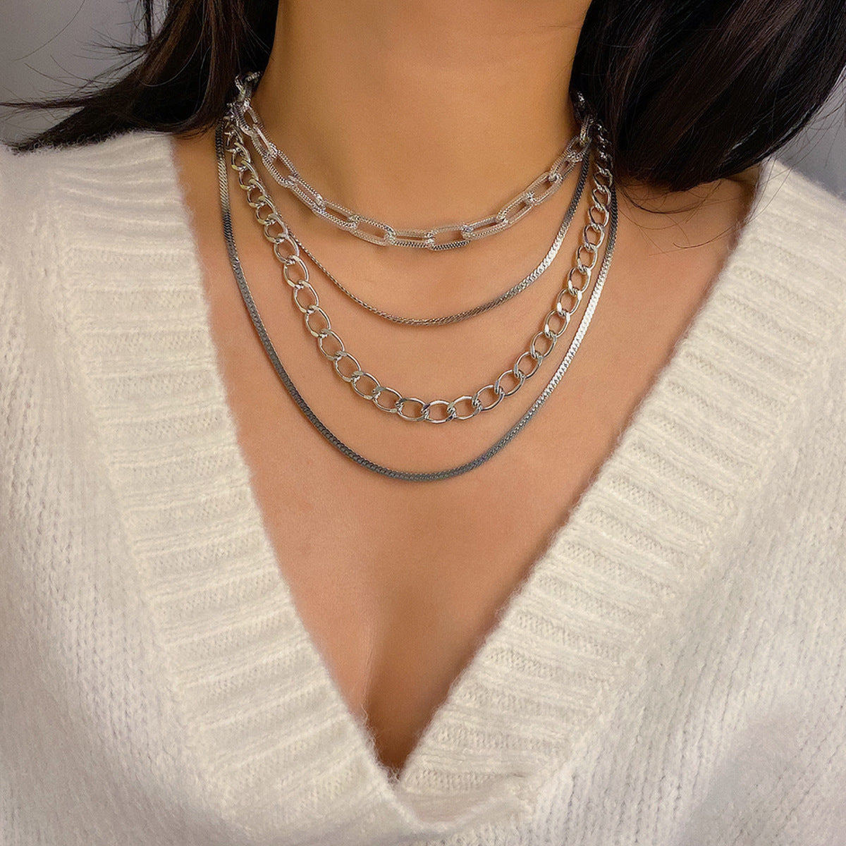 Simple multi-layer necklace