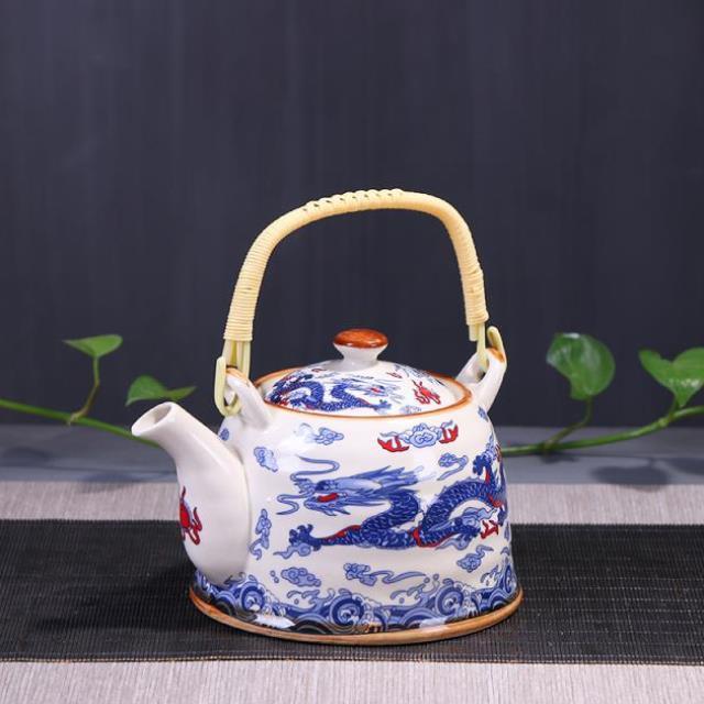 Old-Fashioned Ceramic Tea Pot