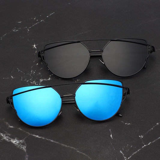 Metal frame cat eye sunglasses