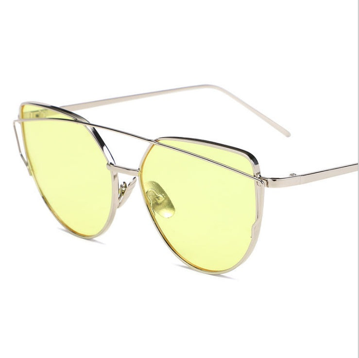 Metal frame cat eye sunglasses