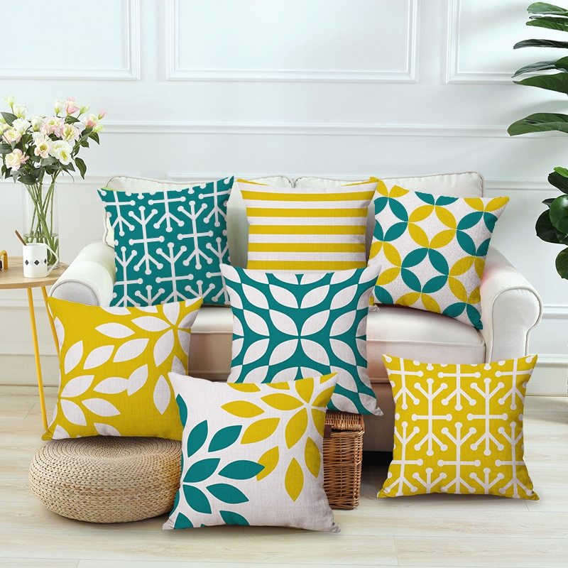 Geometric print cushion cover