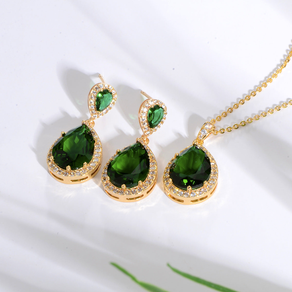 Zircon Water Drop Necklace Set