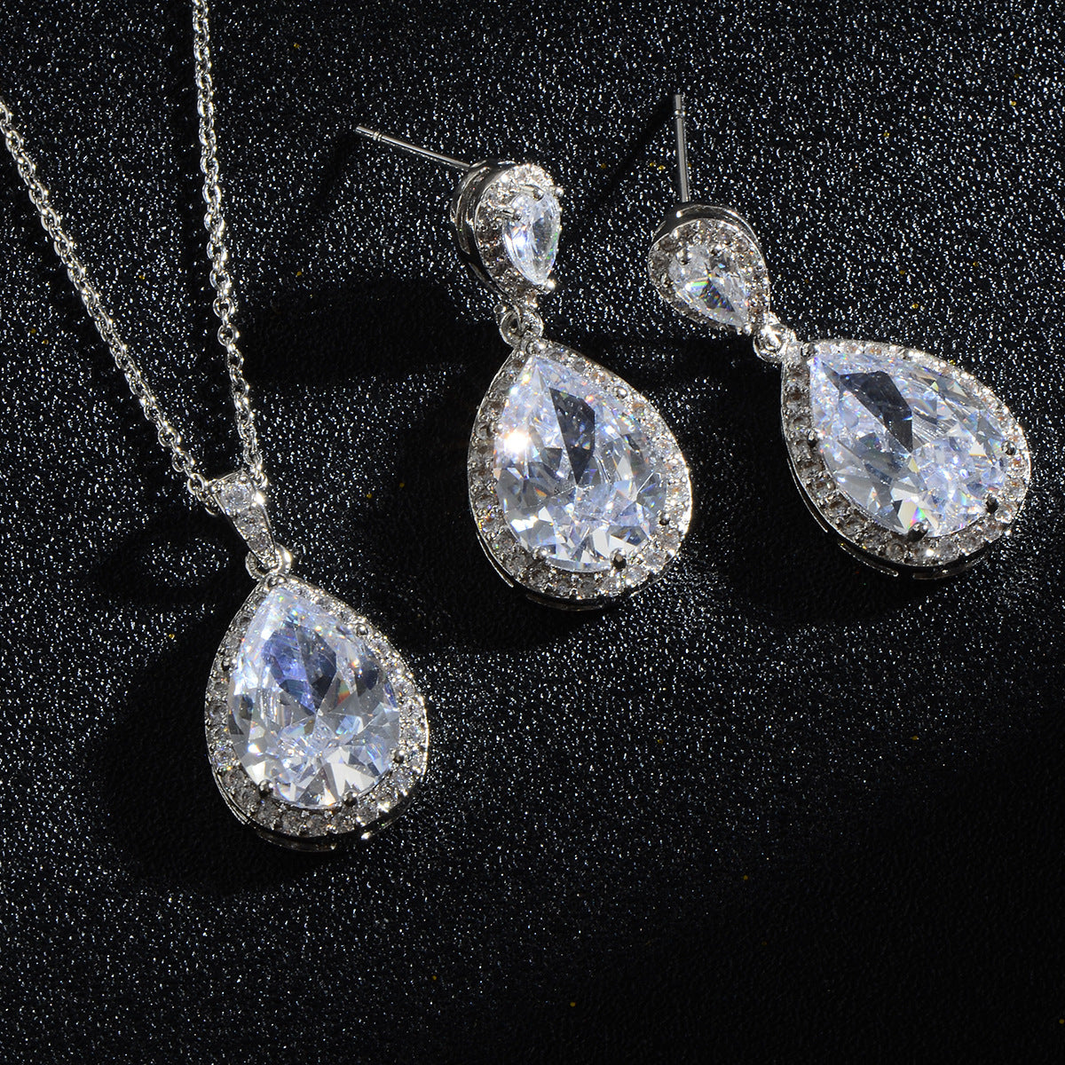 Zircon Water Drop Necklace Set