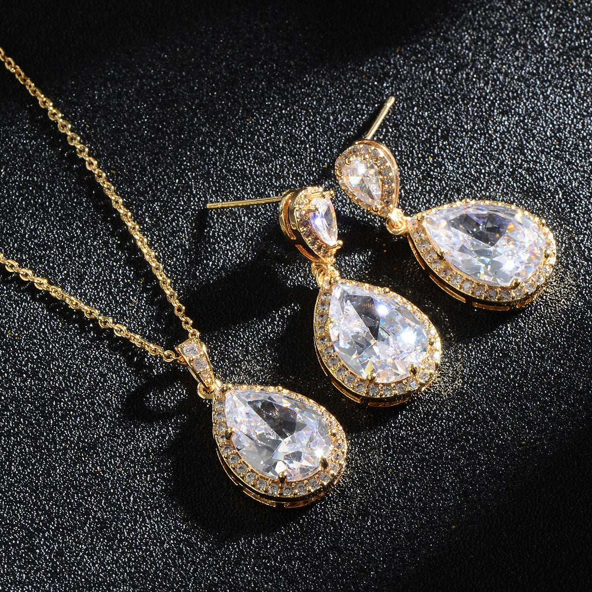 Zircon Water Drop Necklace Set