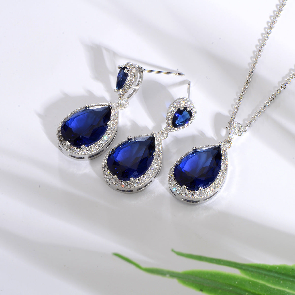 Zircon Water Drop Necklace Set