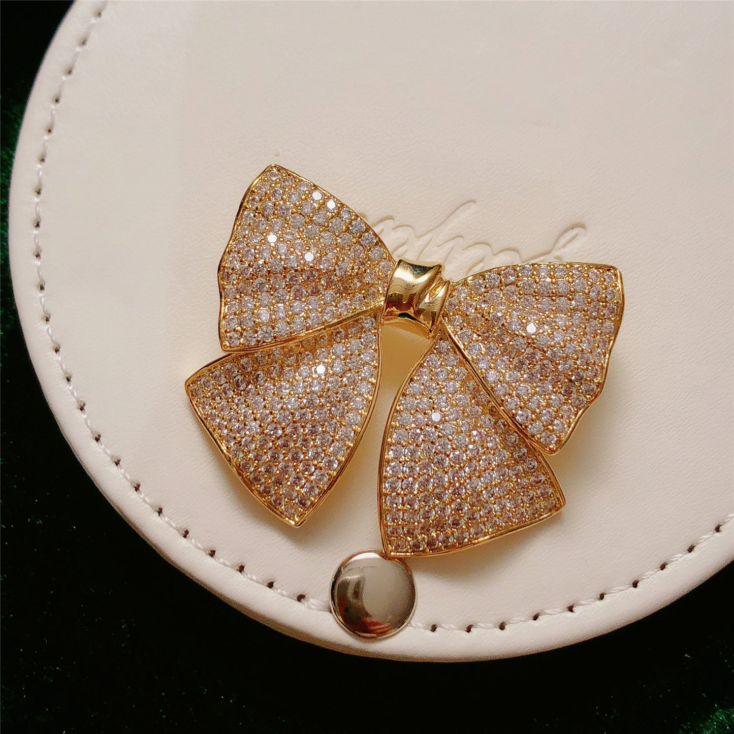 Elegant Bow Brooch