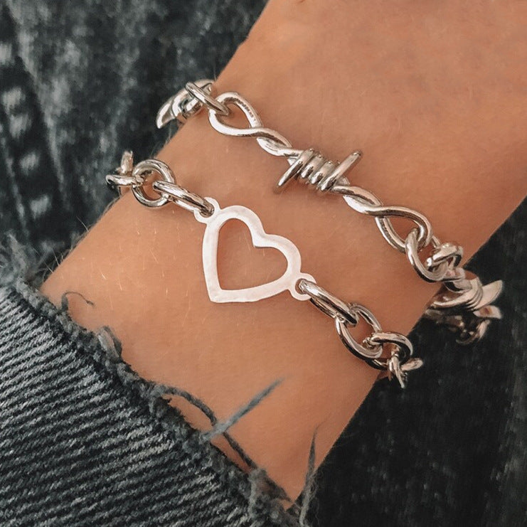 2-piece Heart-shaped Barbed Wire Bracelet