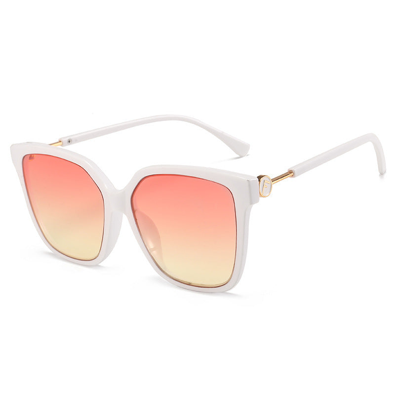 Trendy square sunglasses