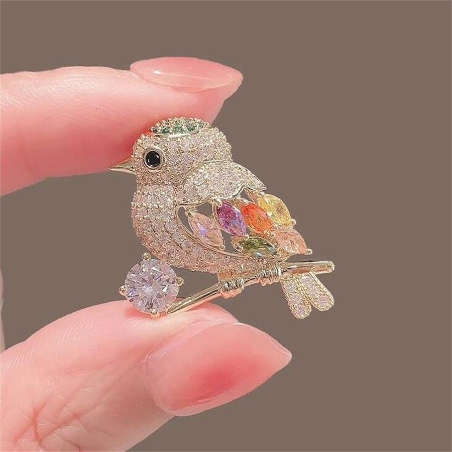 Magpie Bird Brooch