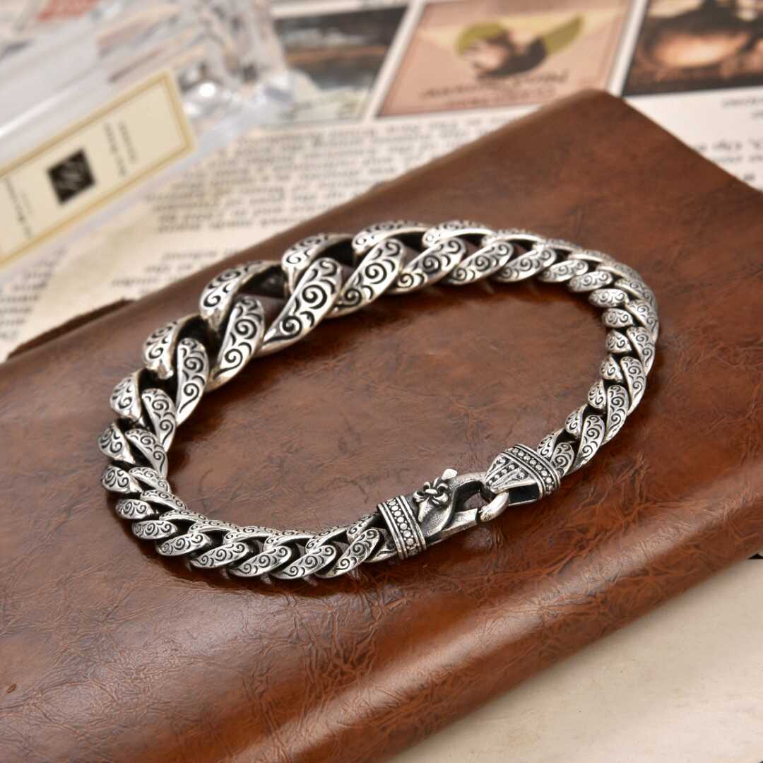 Domineering Chinese Bracelet