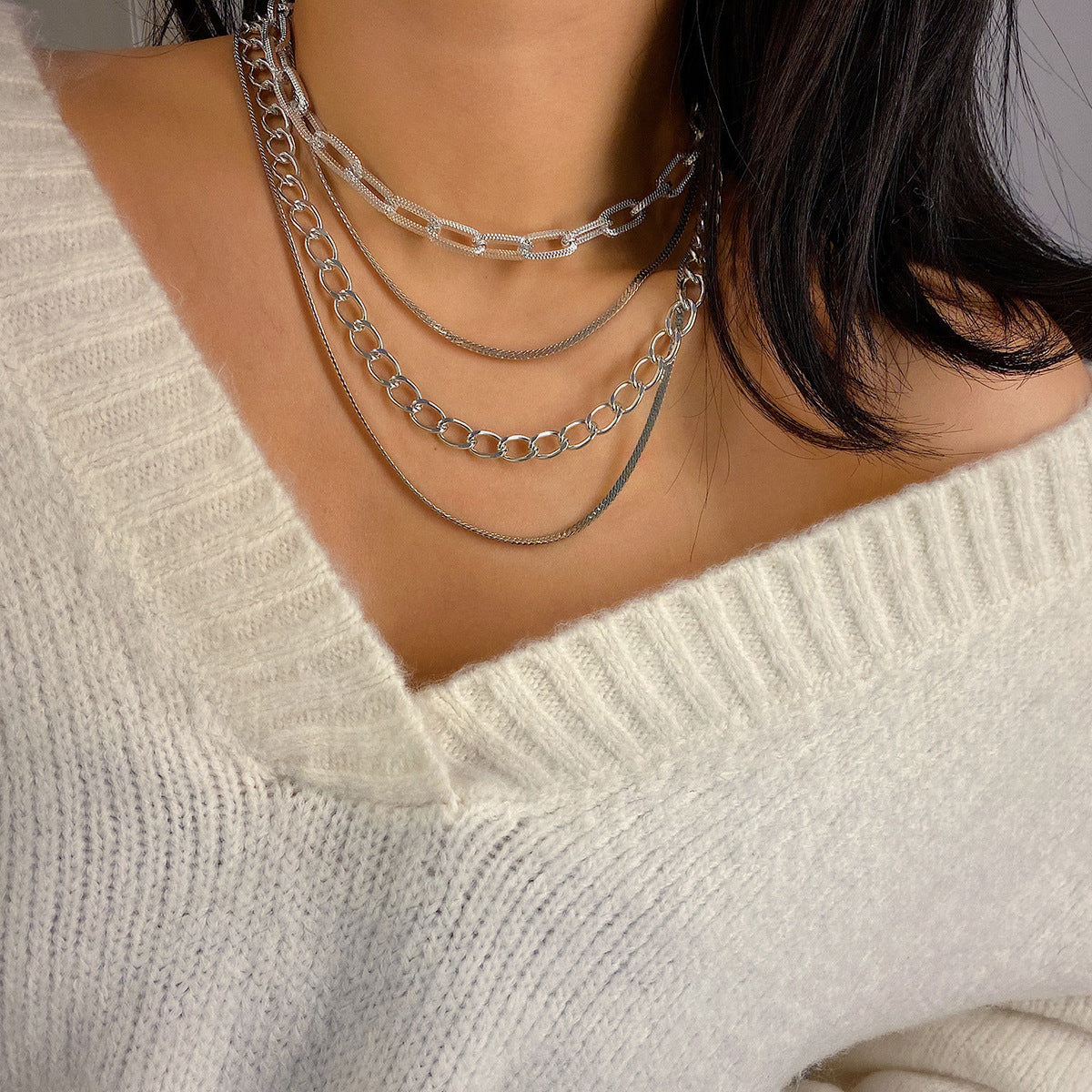 Simple multi-layer necklace