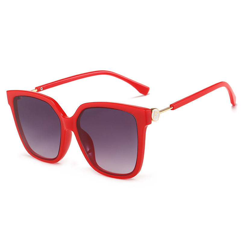 Trendy square sunglasses