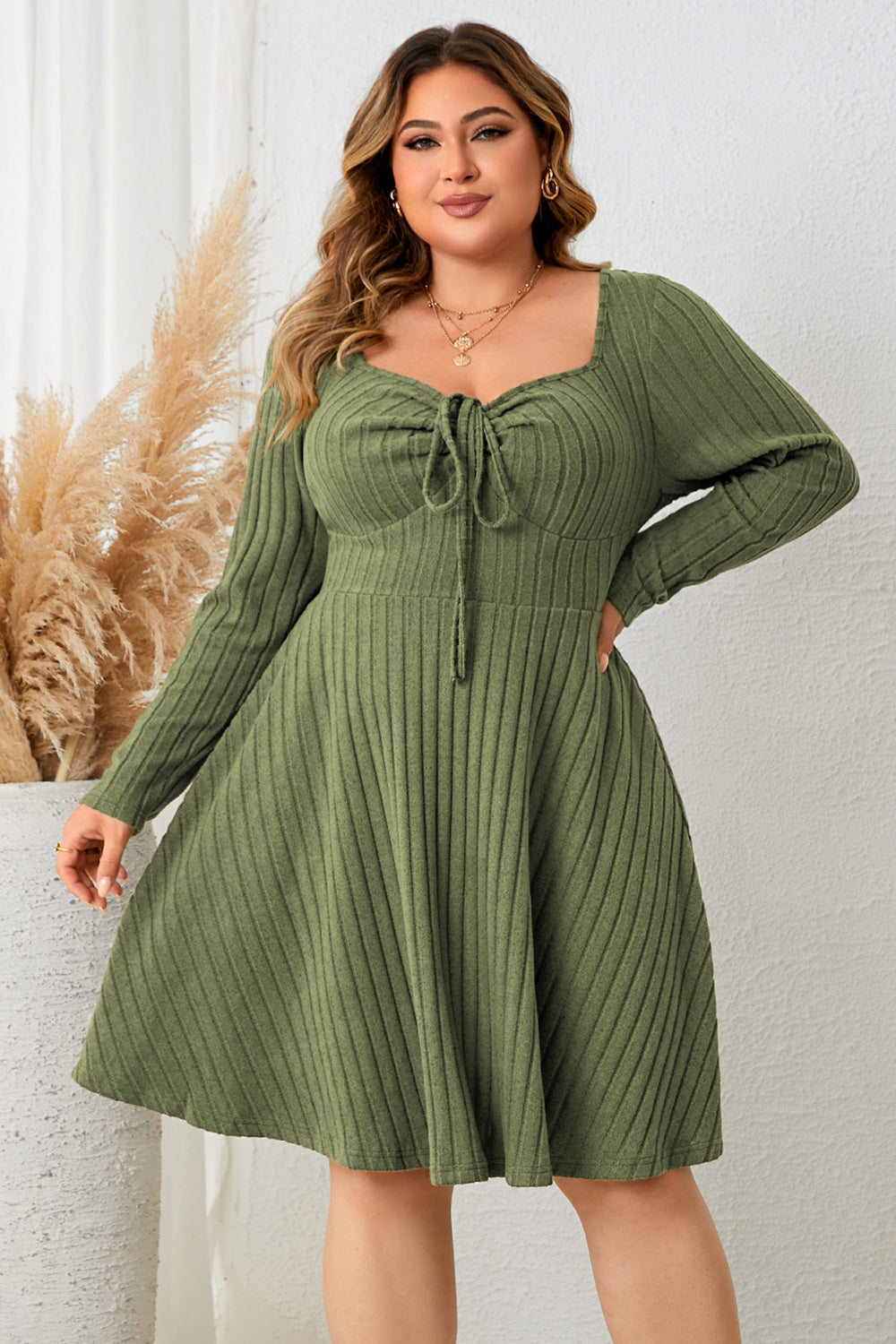 Plus Size Sweetheart Neck Long Sleeve Ribbed Dress