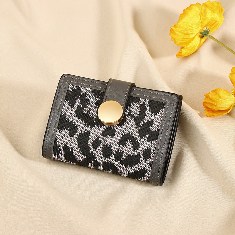 Trendy Leopard Print Fashion Short Wallet