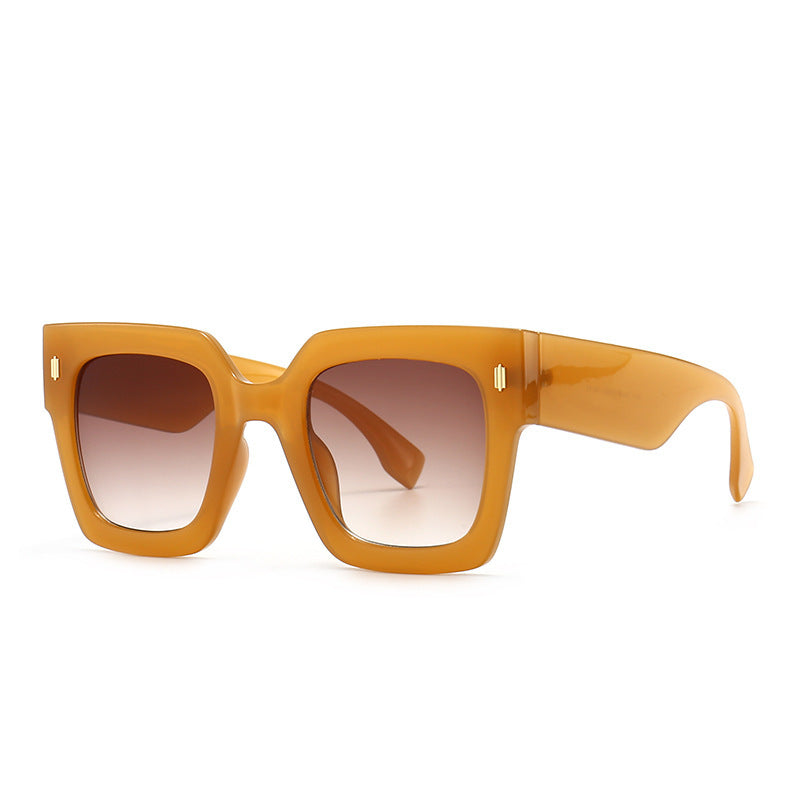 Trendy Large Frame Sunglasses