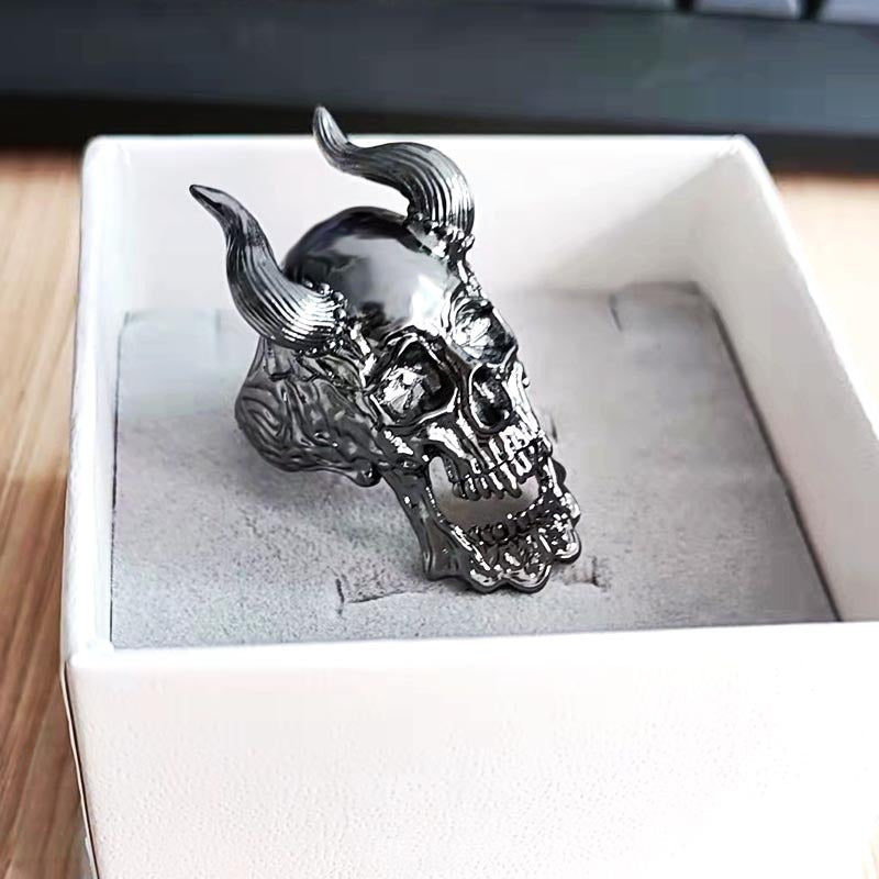 Horned Devil Skull Ring