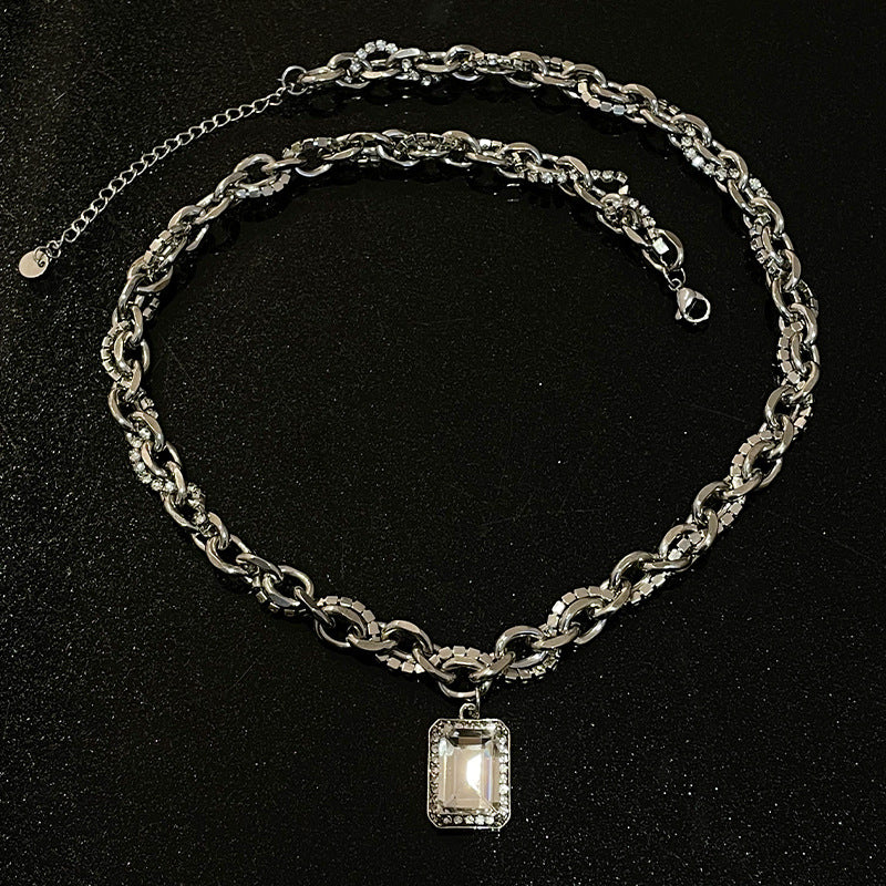 Square Winding Full Diamond Necklace