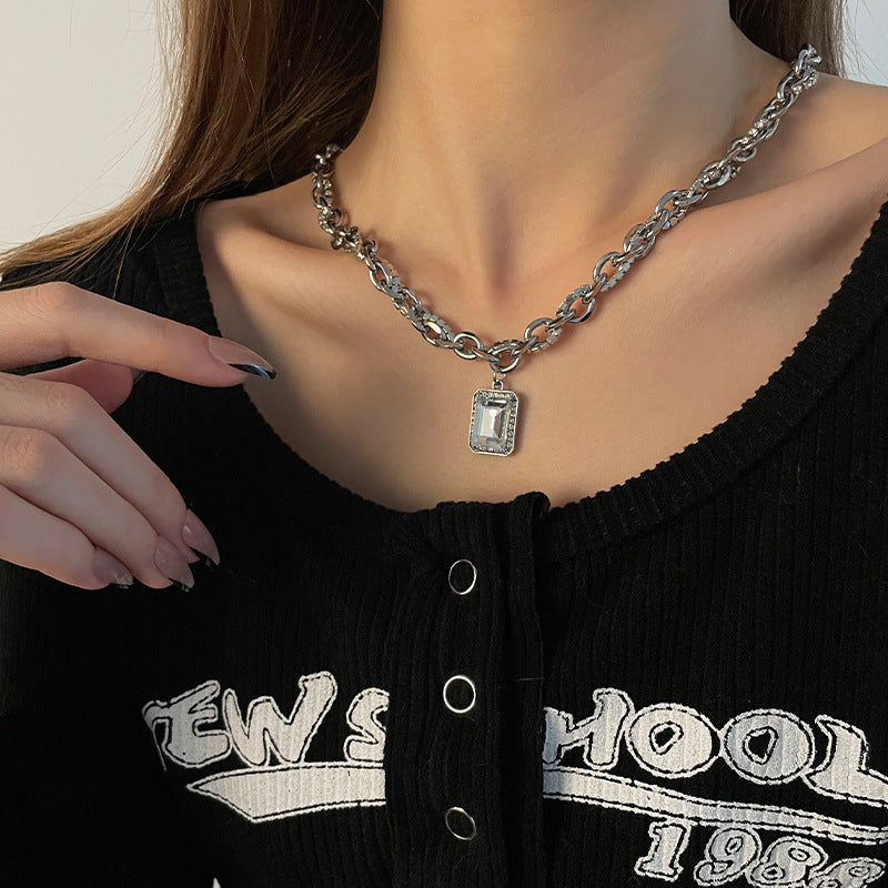 Square Winding Full Diamond Necklace