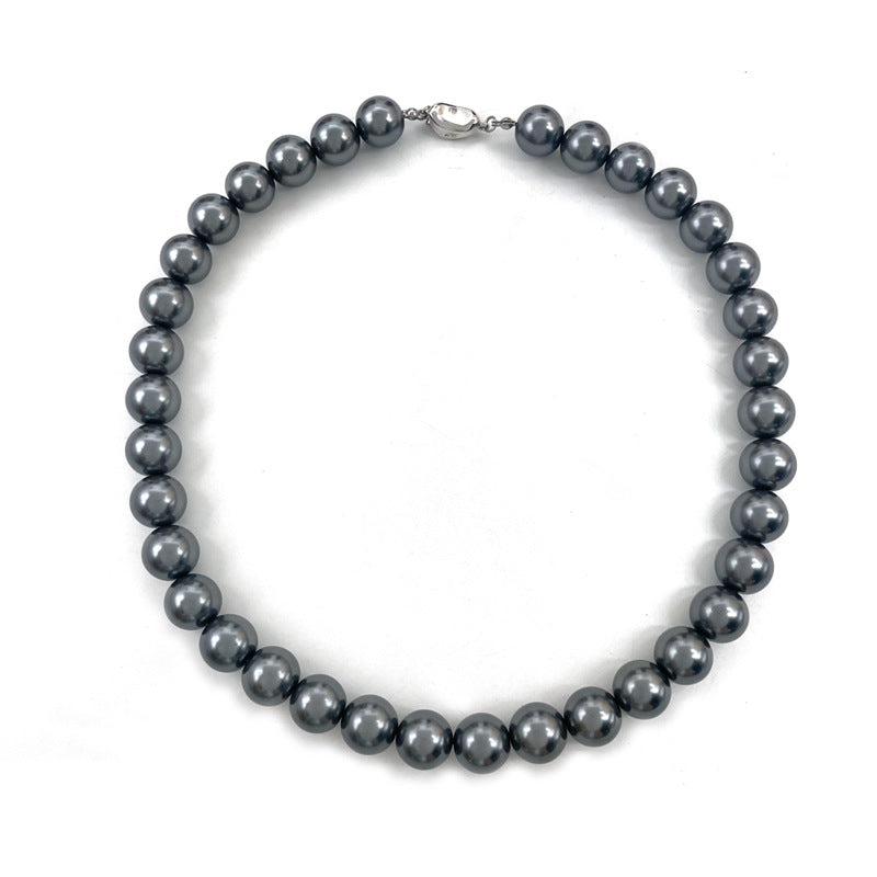 Simple Black Pearl Necklace