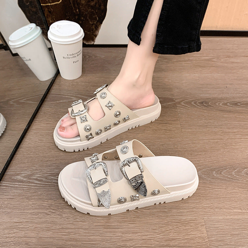 Fashion Trendy Plus Size Rivet Sandals