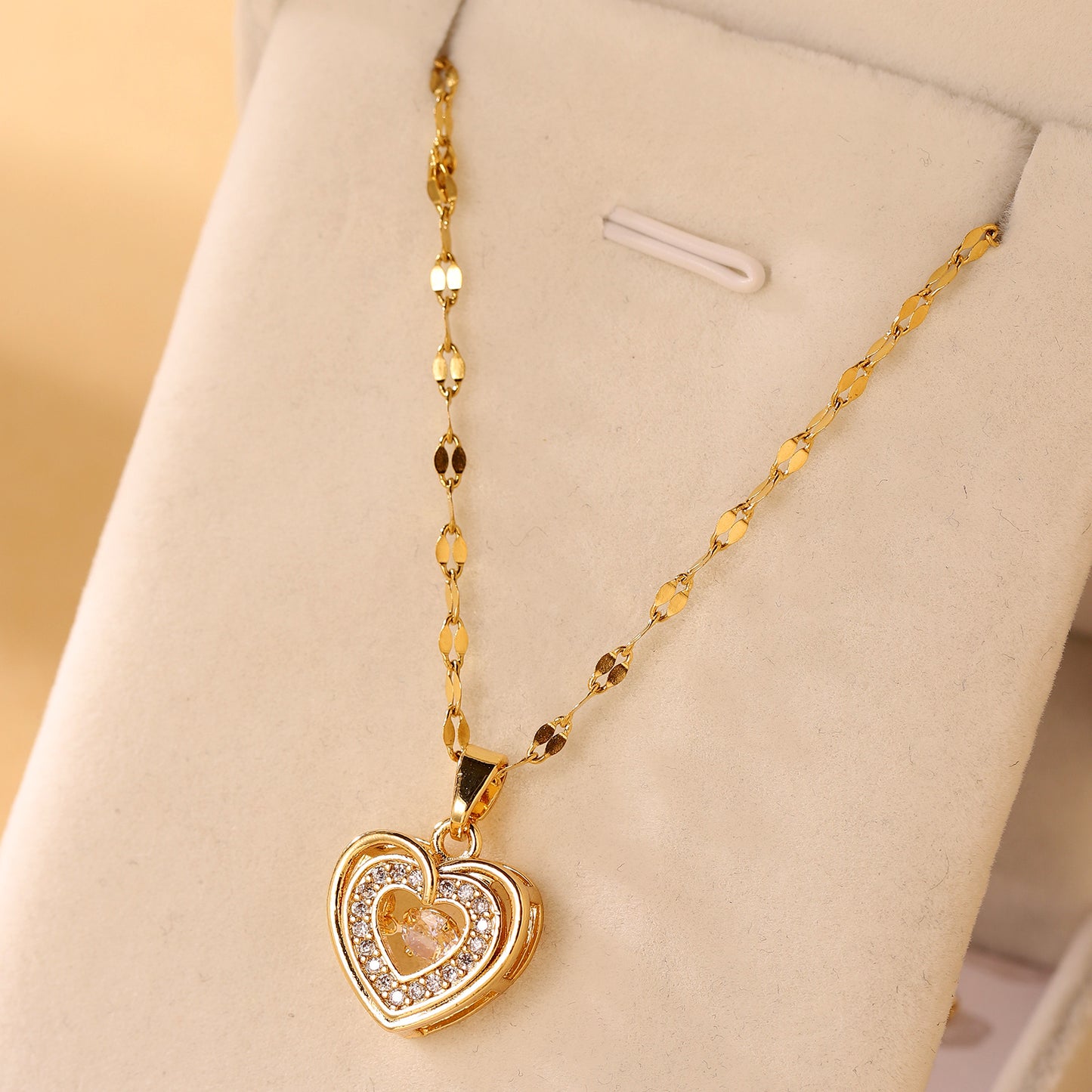 Net Love Necklace