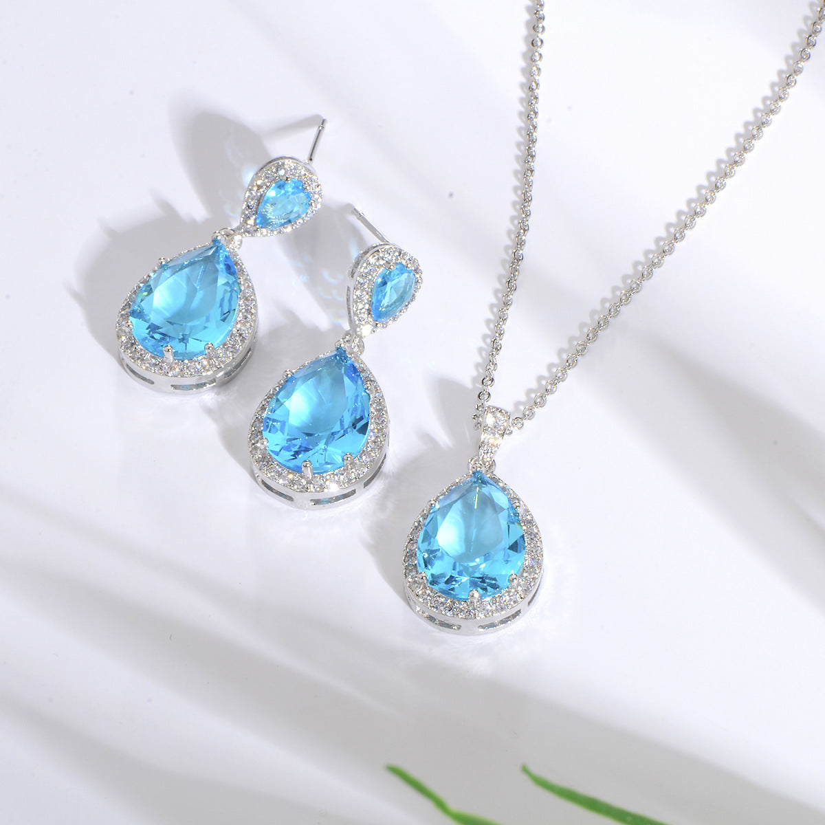 Zircon Water Drop Necklace Set