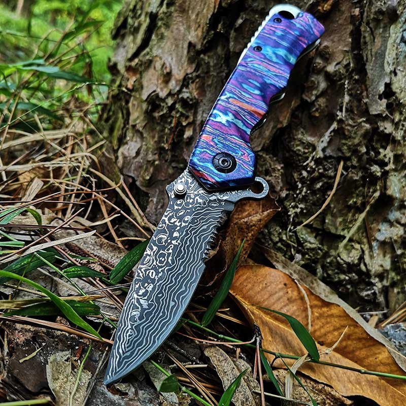 Damascus Grain Folding Blade Knife