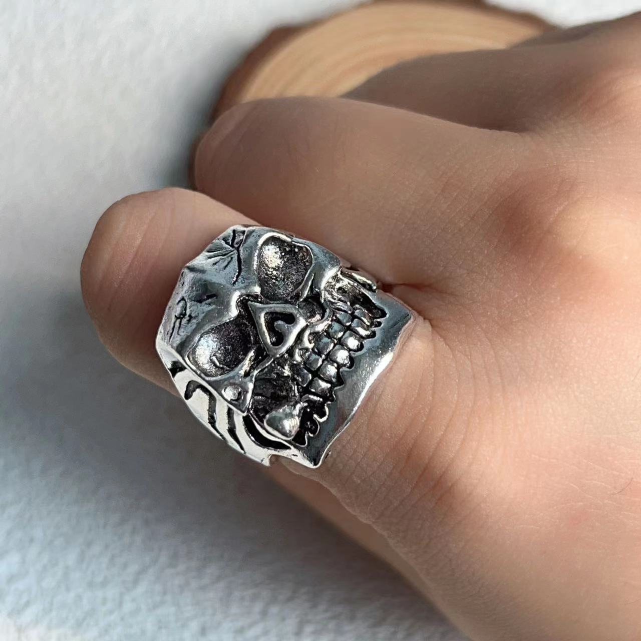 Vintage Skull Ring