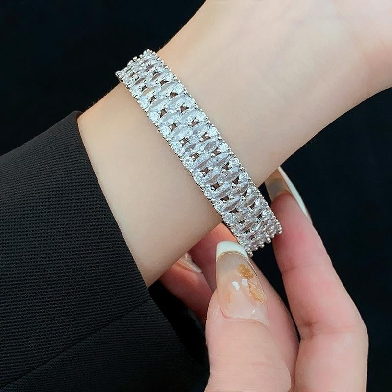 Zircon Open-ended Bracelet