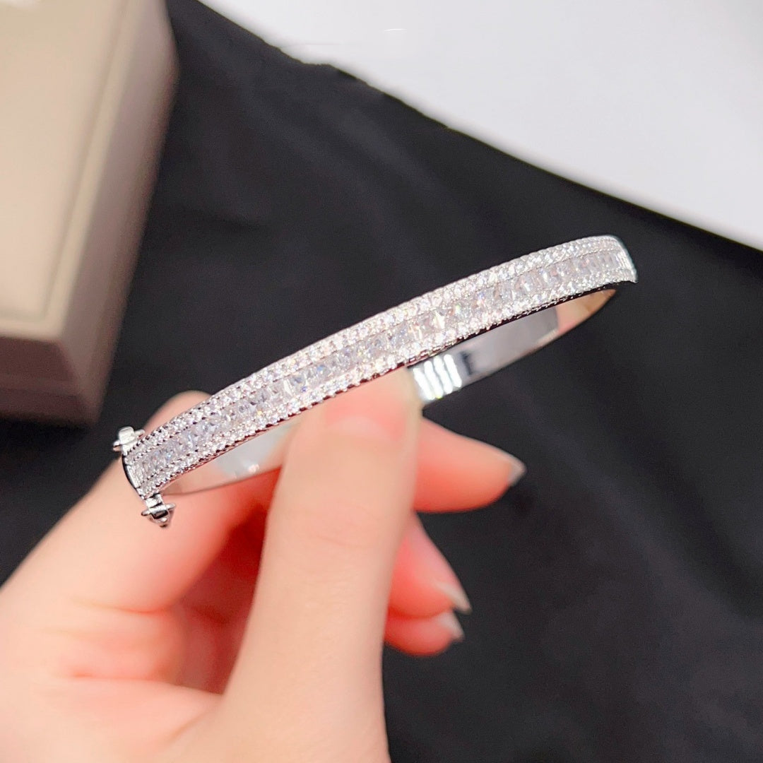 Heavy Industry Micro-inlaid Diamond Bracelet