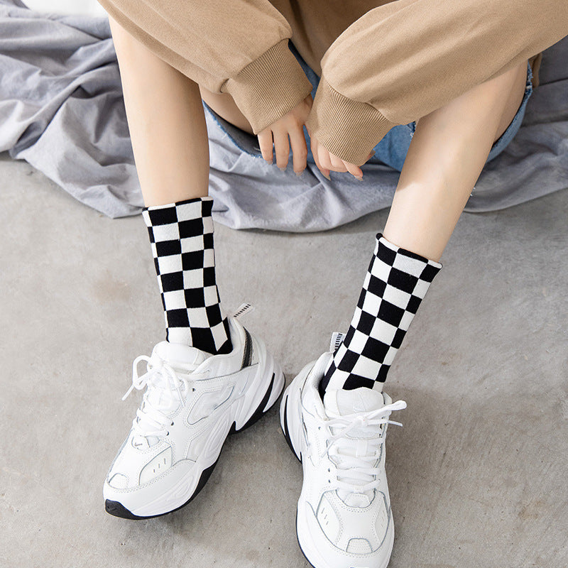 Chessboard Plaid Contrast Color Tube Socks