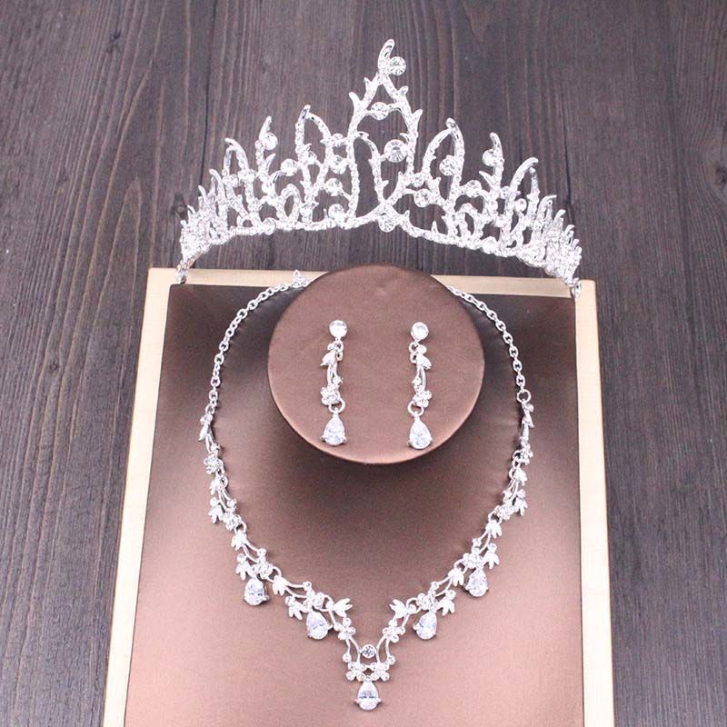 Rhinestone Crown Necklace Set