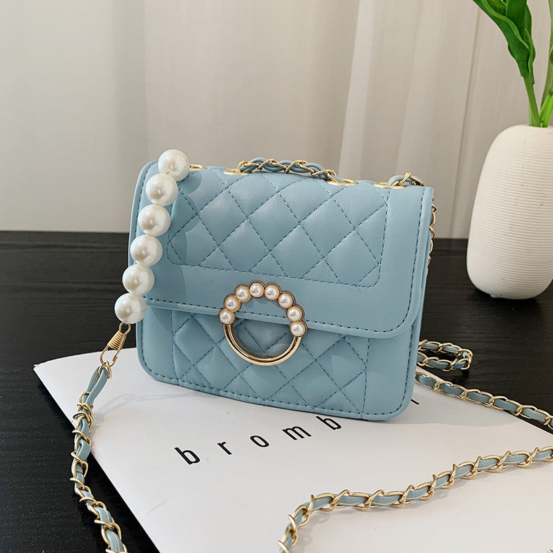 Diamond Chain Shoulder Bag