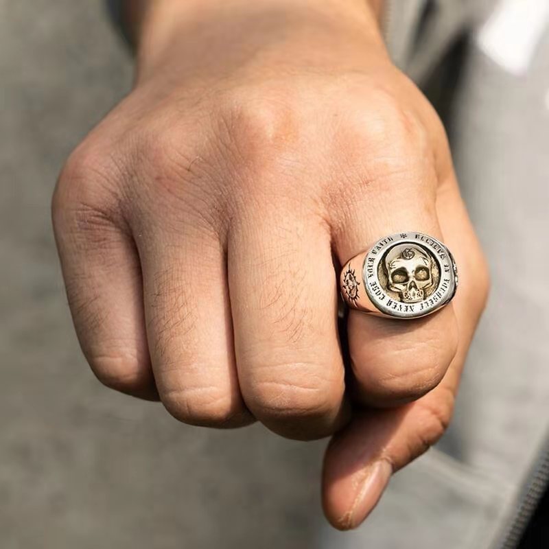 Domineering Skull Men's Ring